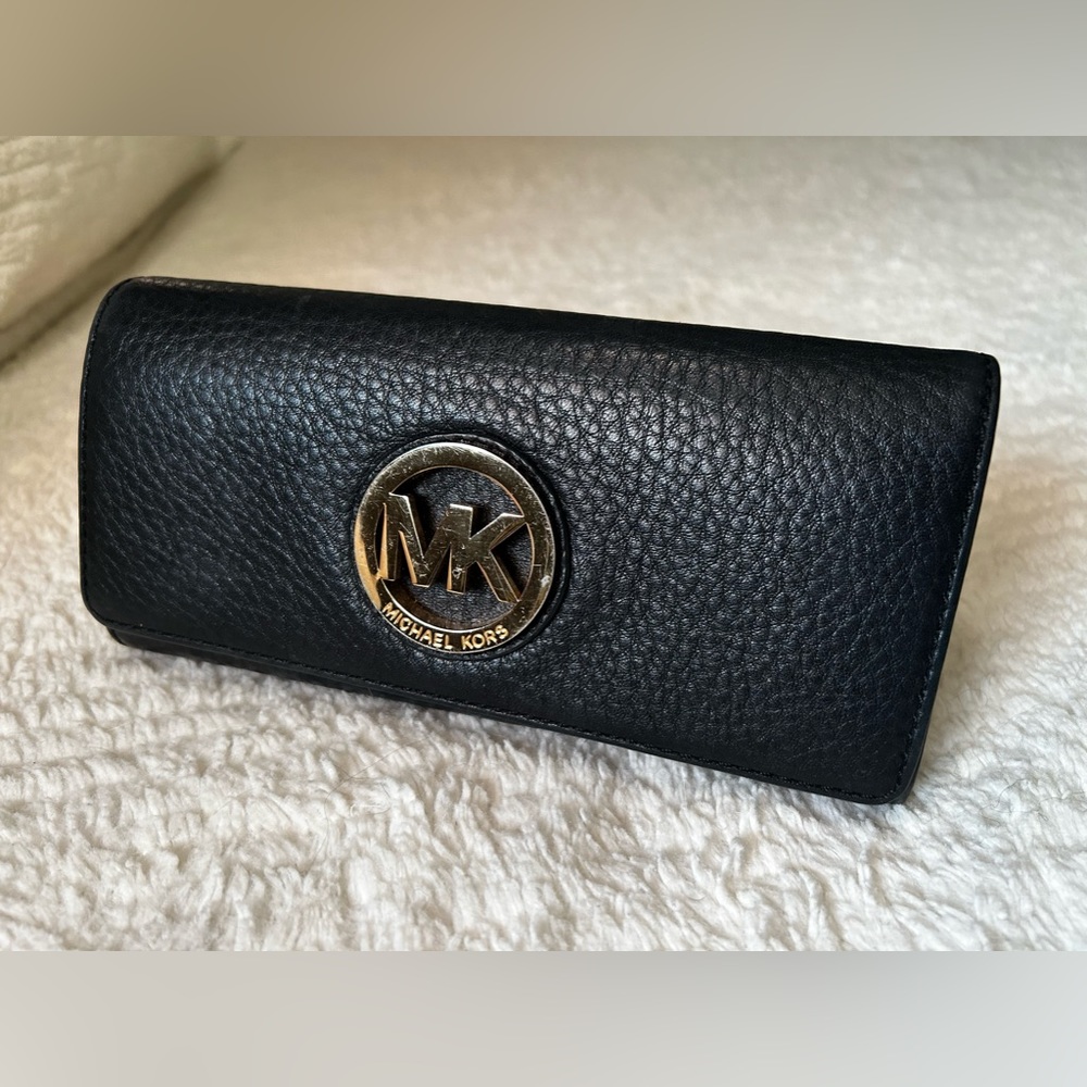 Michael Kors wallet